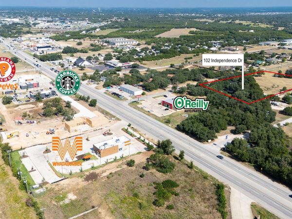 102 Independence DR, Liberty Hill, TX 78642