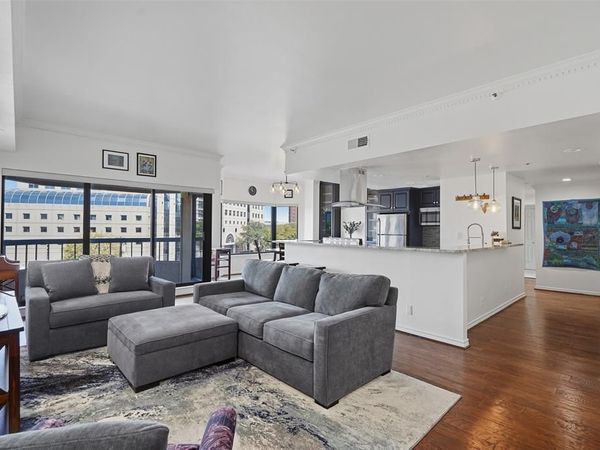 3030 Mckinney Avenue, Unit 404, Dallas, TX 75204