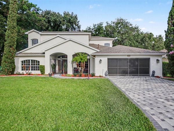 5384 AURORA DRIVE , LEESBURG, FL 34748