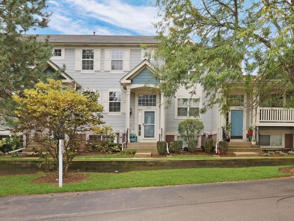 2595 N Augusta Drive , Wadsworth, IL 60083