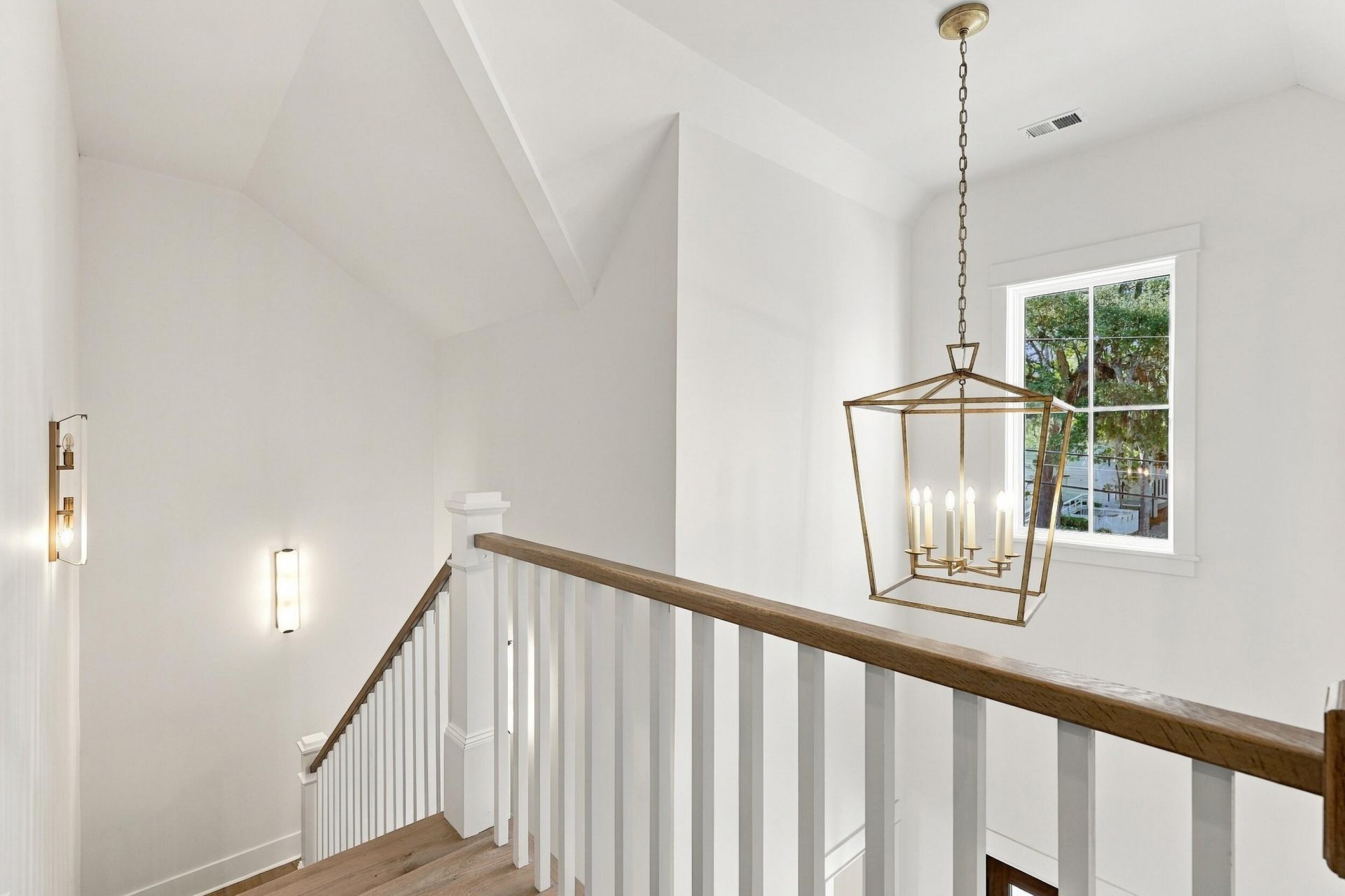 303 Hibben Street Photo 35