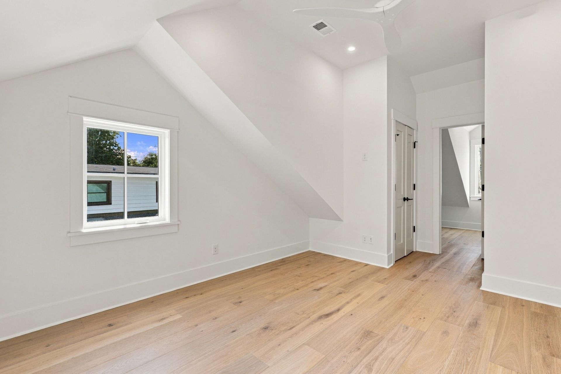 303 Hibben Street Photo 42