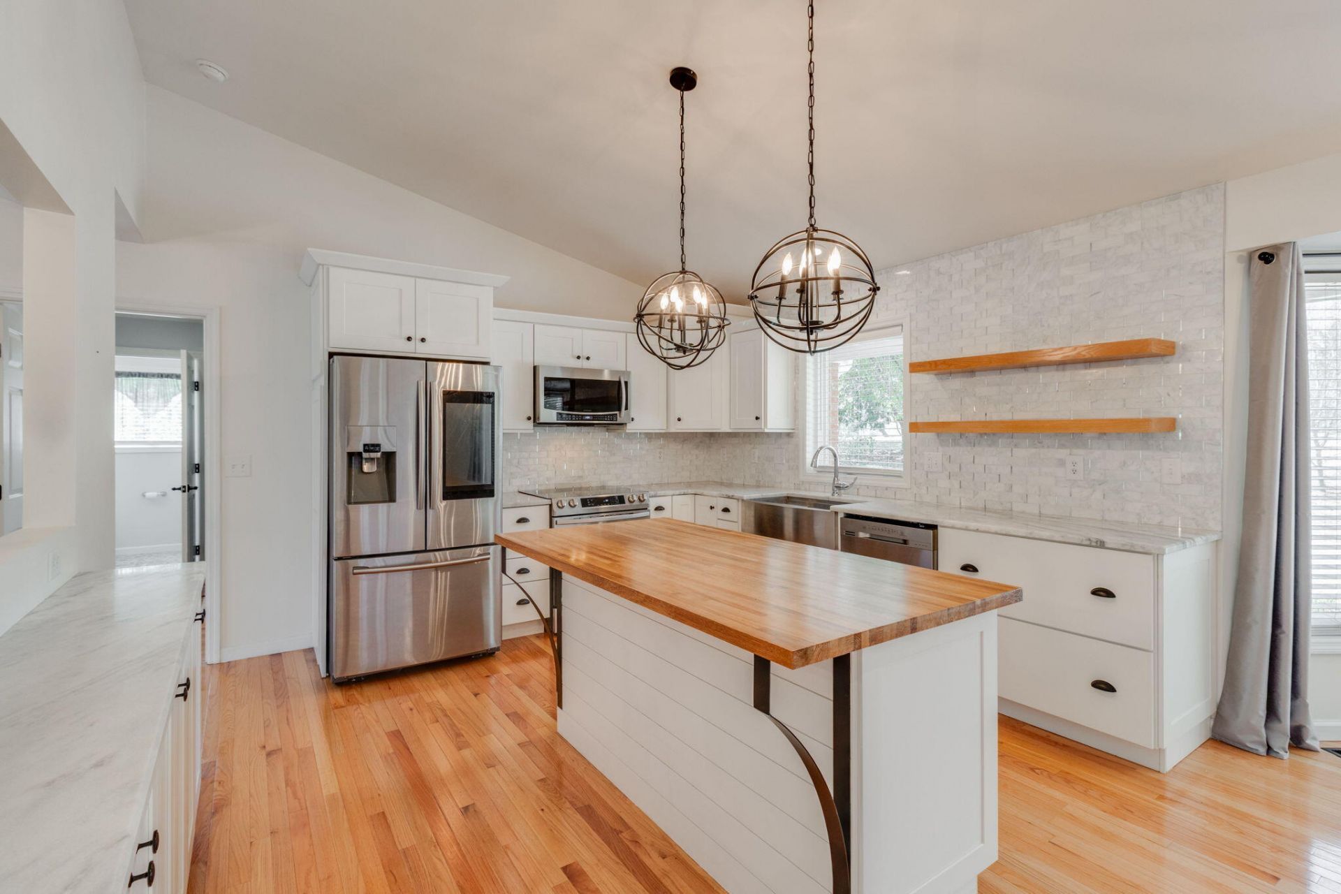 370 Chapel Creek Drive Photo 14