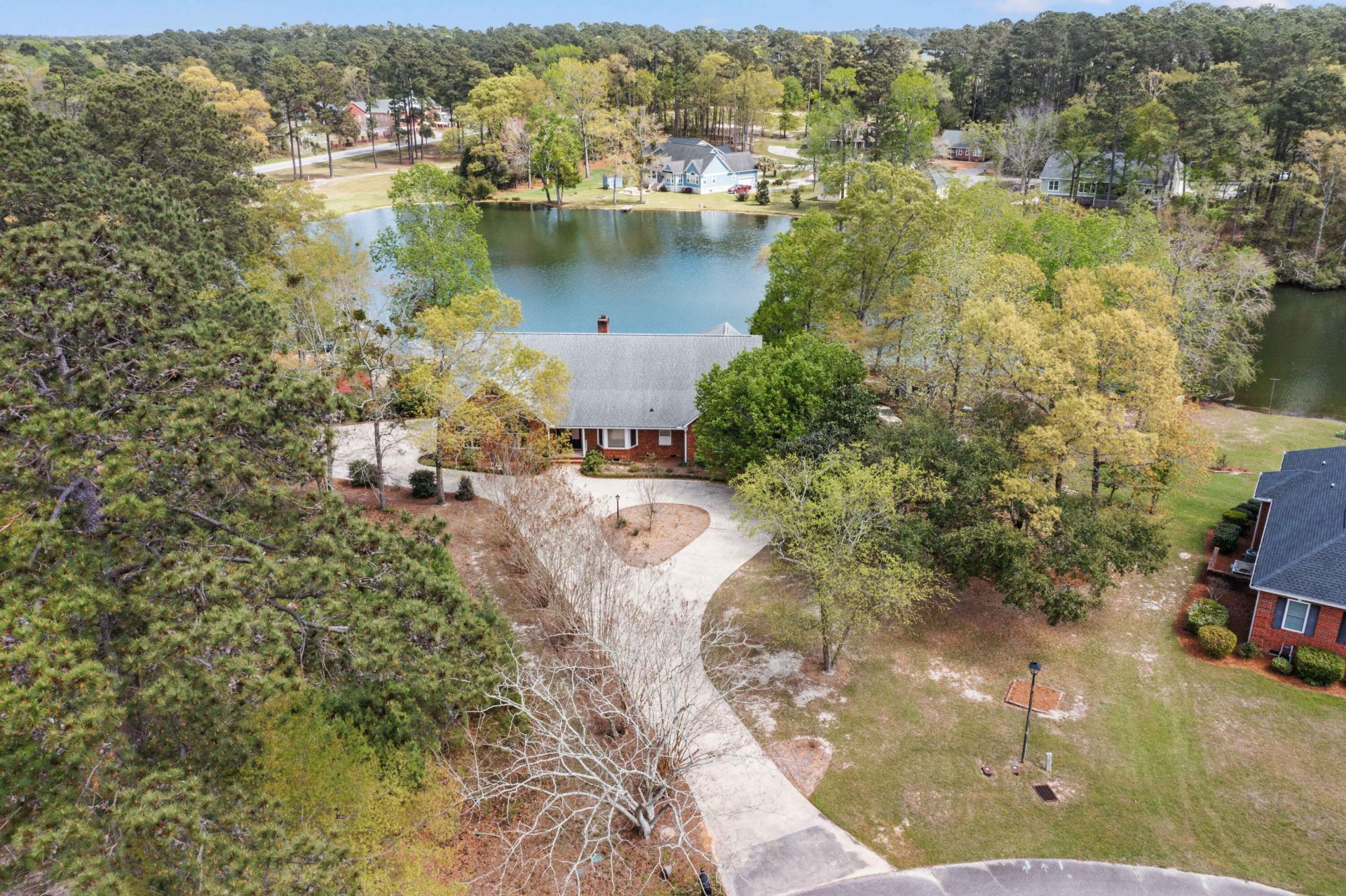 370 Chapel Creek Drive Photo 5