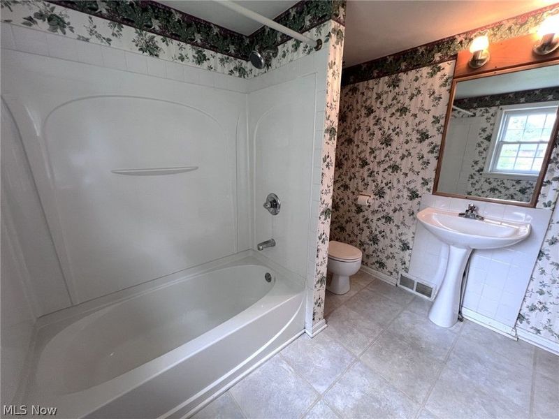 350 Harter Avenue NW, Canton, OH 44708 Photo 17