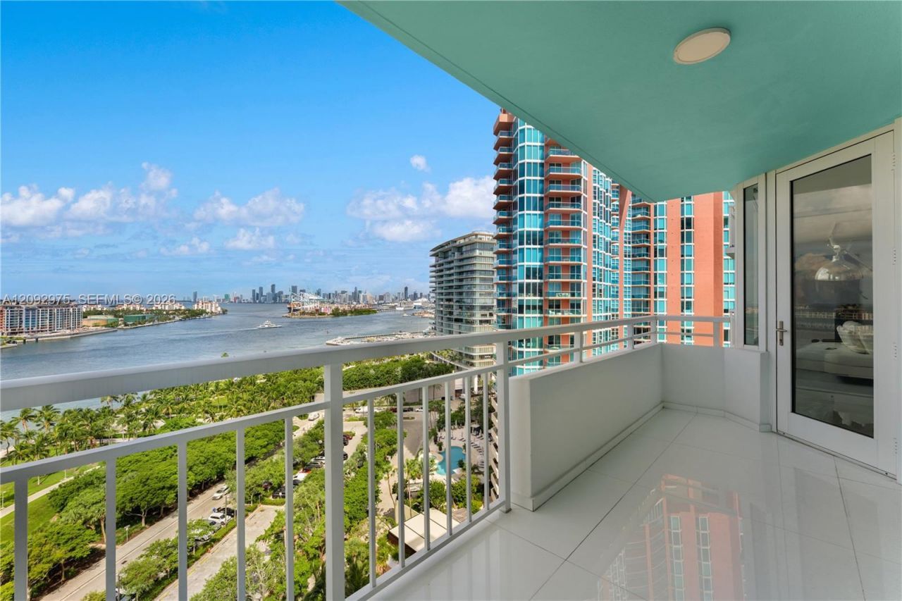 400 S Pointe Dr, Unit 1805, Miami Beach, FL 33139 Photo