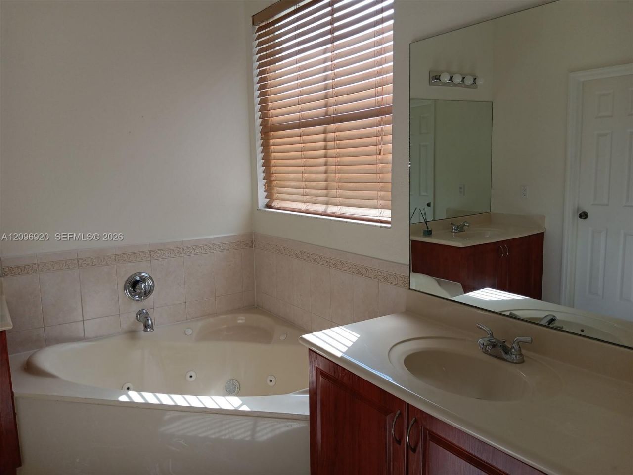 12971 SW 200th Ter, Miami, FL 33177 Photo