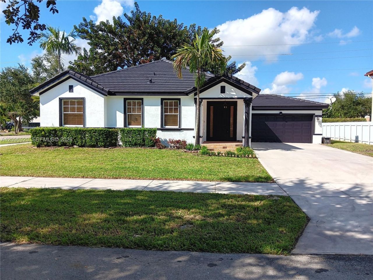 12971 SW 200th Ter, Miami, FL 33177 Photo