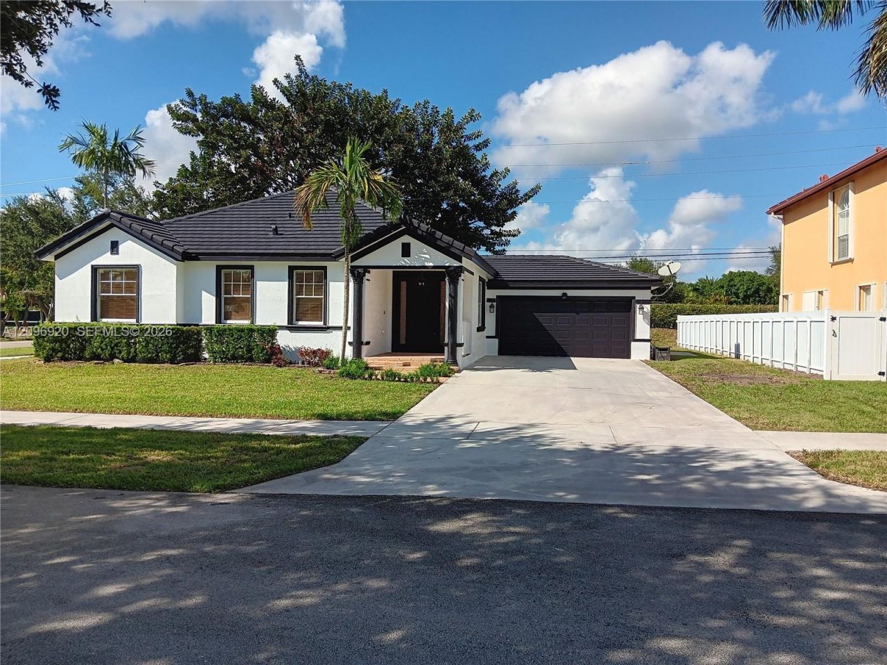 12971 SW 200th Ter, Miami, FL 33177 Photo