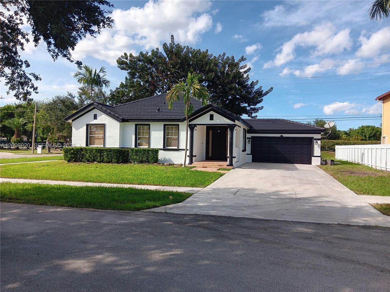 12971 SW 200th Ter, Miami, FL 33177 Photo