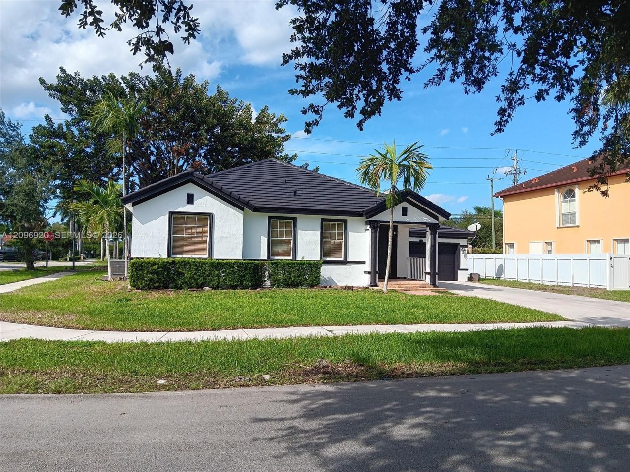12971 SW 200th Ter, Miami, FL 33177 Photo