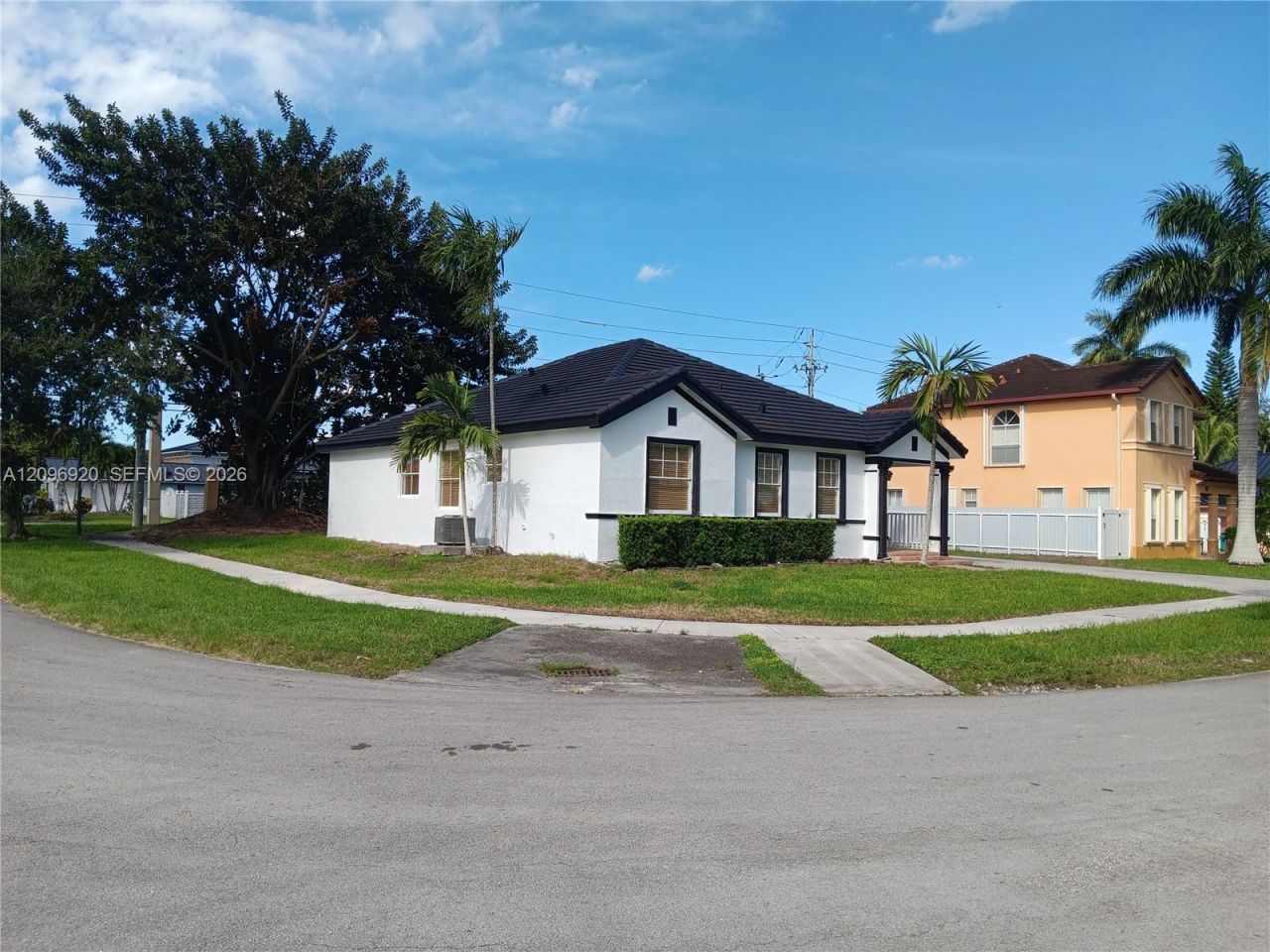 12971 SW 200th Ter, Miami, FL 33177 Photo