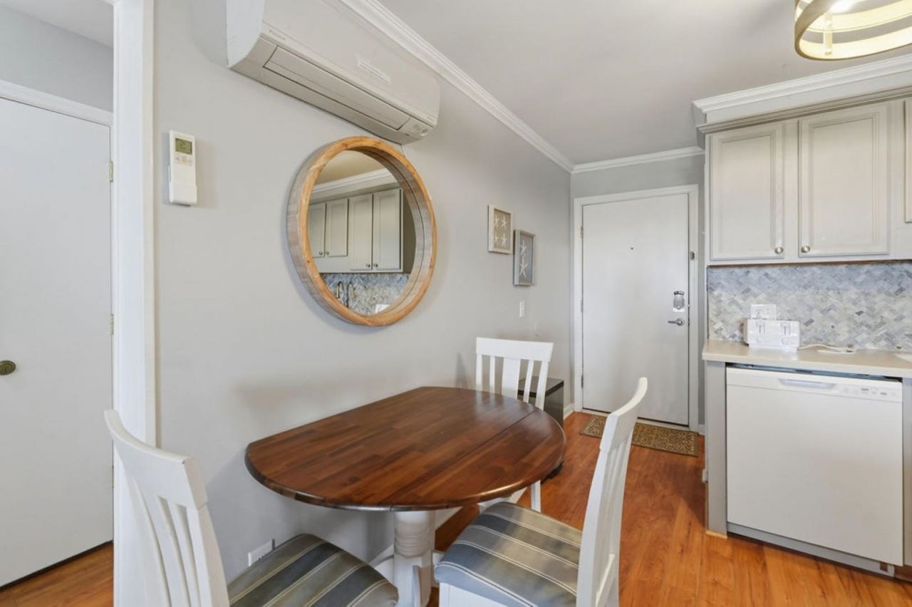 9670 Shore Dr. Photo 15