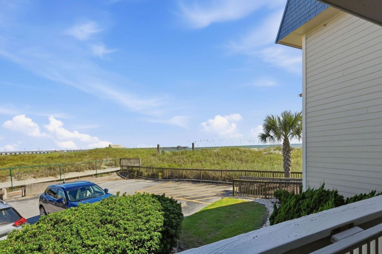 9670 Shore Dr. Photo 28