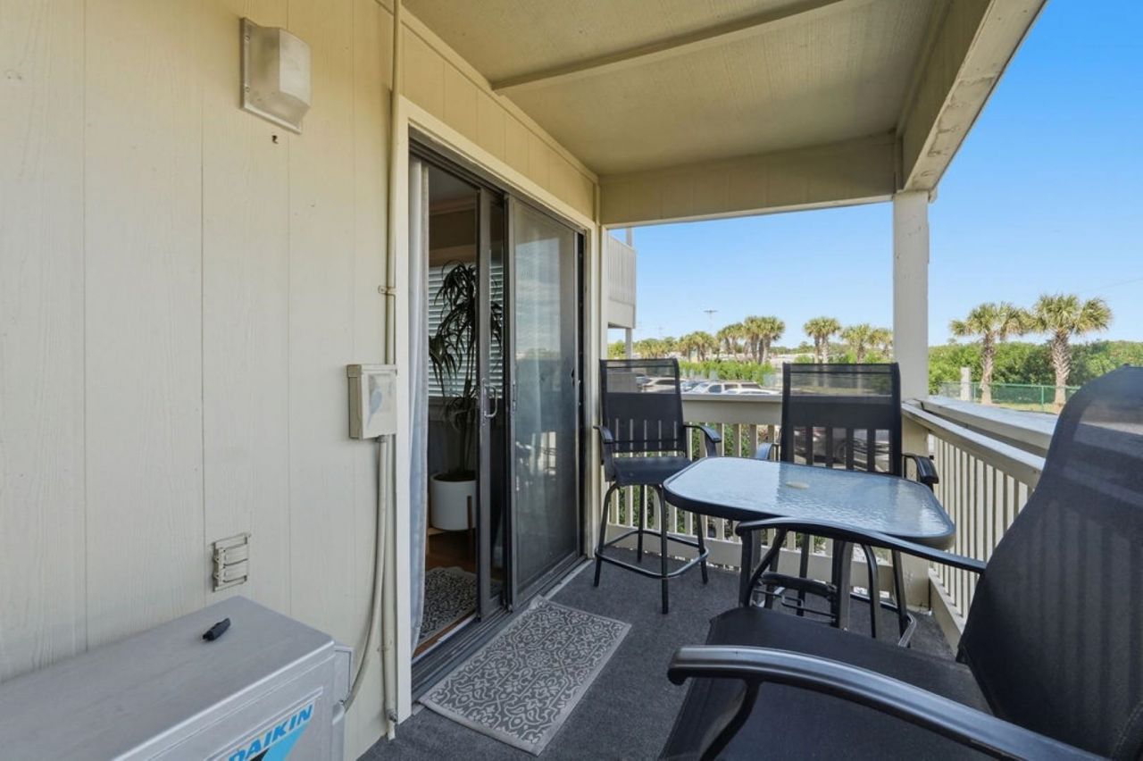 9670 Shore Dr. Photo 29