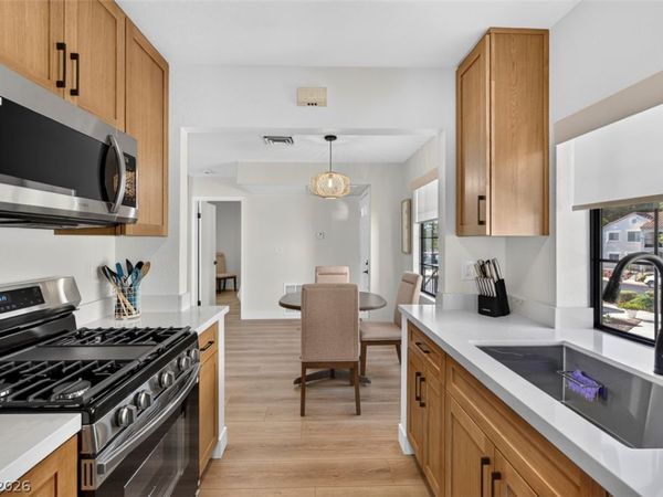 4854 Nara Vista Way, Unit 201, Las Vegas, NV 89103