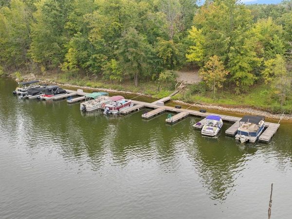 821 Foxwood Circle , Leitchfield, KY 42754