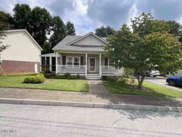 215 Main Street Village Drive, Jonesborough, TN 37659