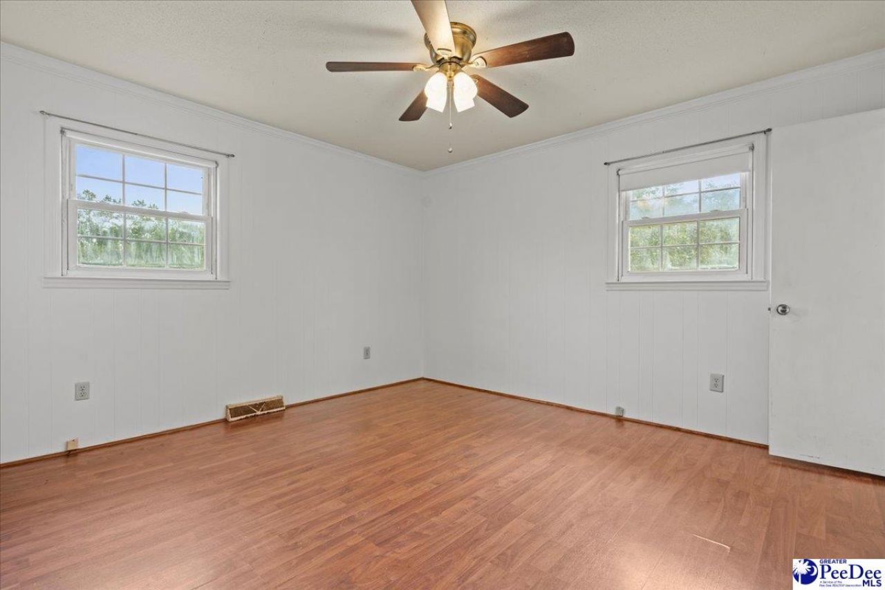 630 E Pigg St Photo 22