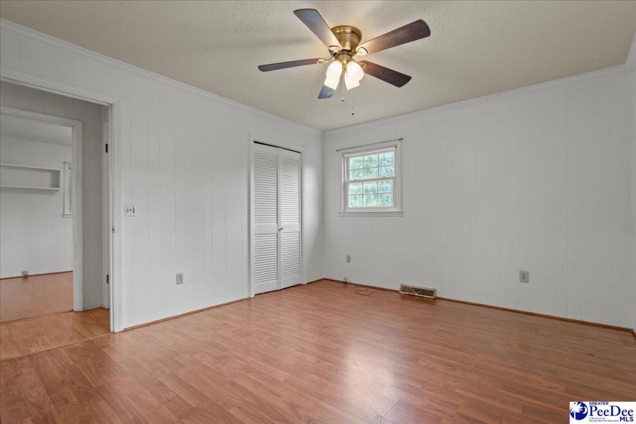 630 E Pigg St Photo 23