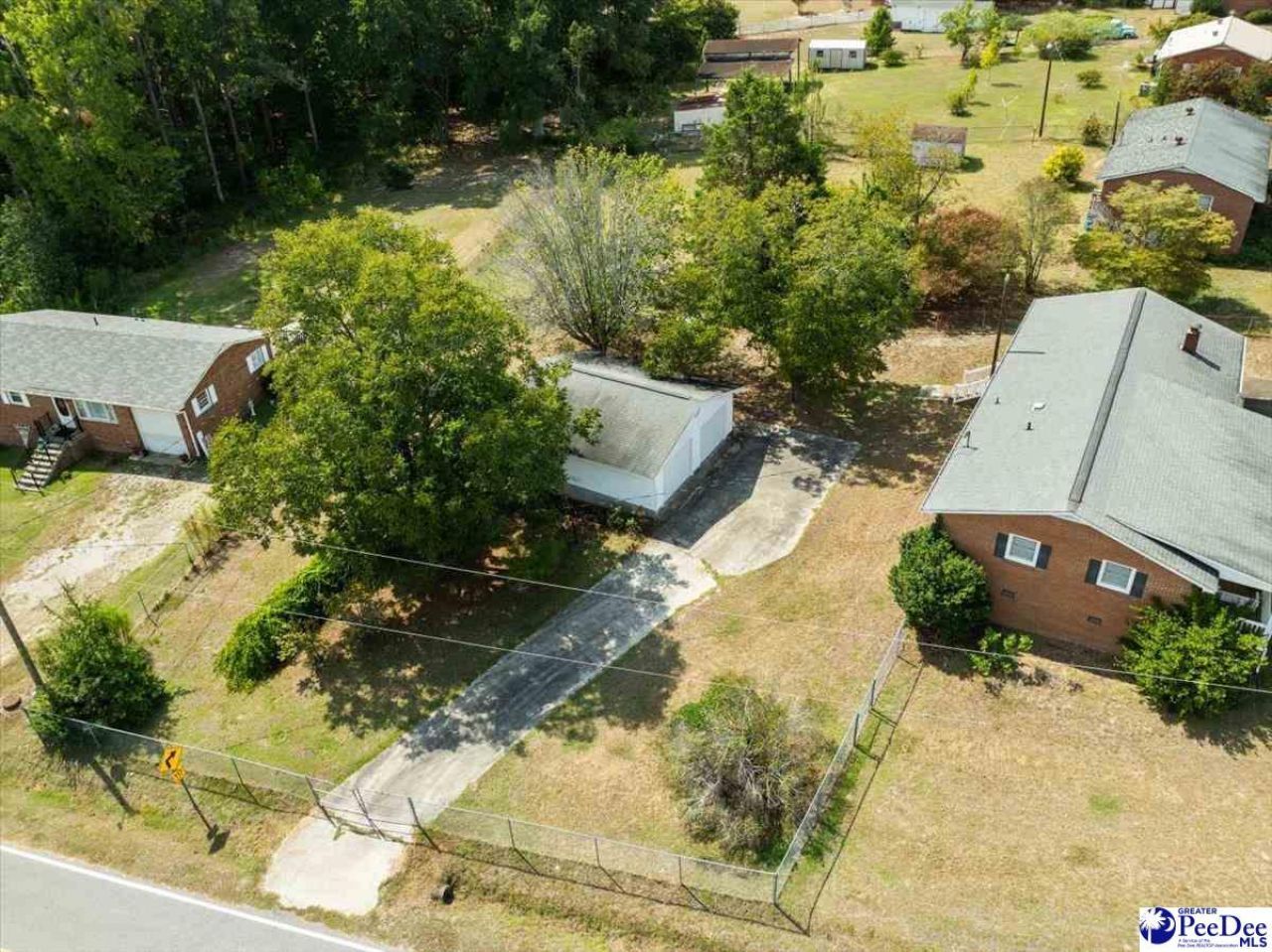 630 E Pigg St Photo 36