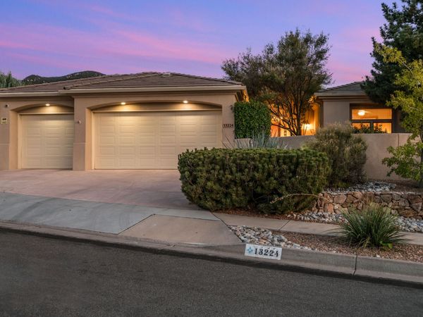 13224 Twilight Trail Place NE, Albuquerque, NM 87111