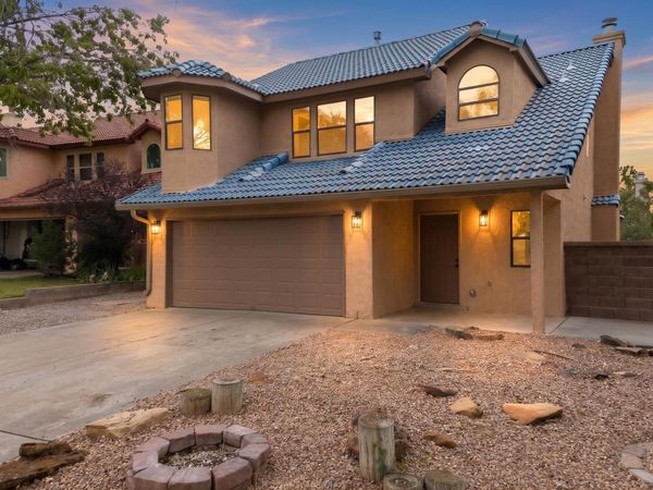 7628 Oakland Avenue NE, Albuquerque, NM 87122
