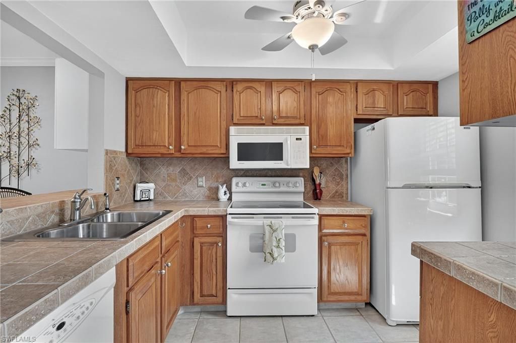 1009 Pine Isle Ln, Unit 1009, Naples, FL 34112 Photo
