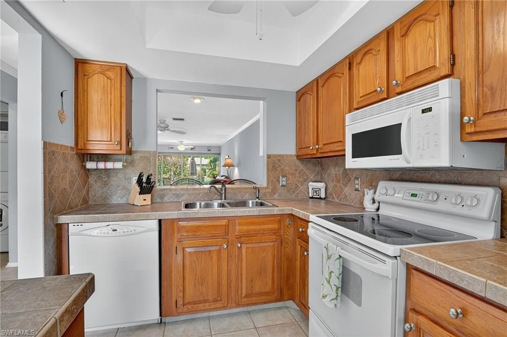 1009 Pine Isle Ln, Unit 1009, Naples, FL 34112 Photo