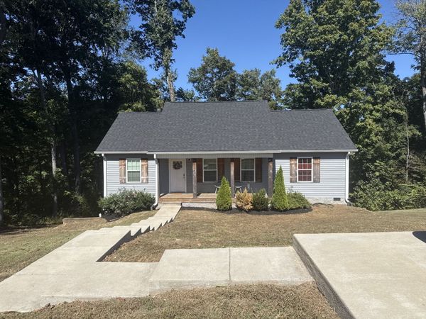 856 Skyview Dr, Ashland City, TN 37015