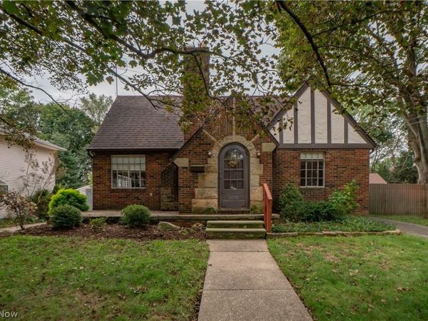 3878 Orchard Street , Mogadore, OH 44260