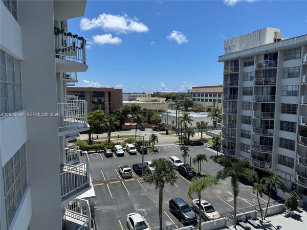 16740 NE 9th Ave , Unit 608, North Miami Beach, FL 33162