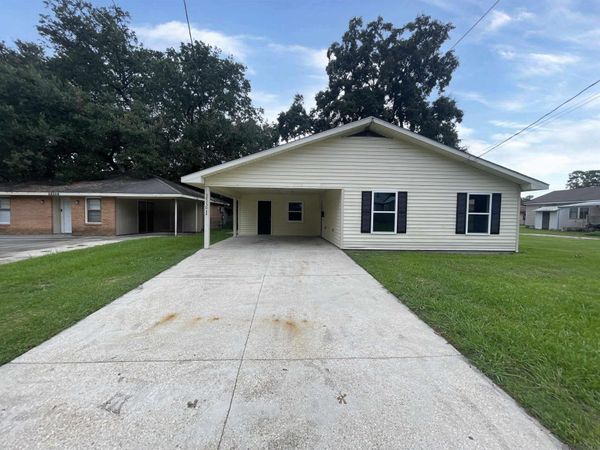 58250 Canal St, Plaquemine, LA 70764