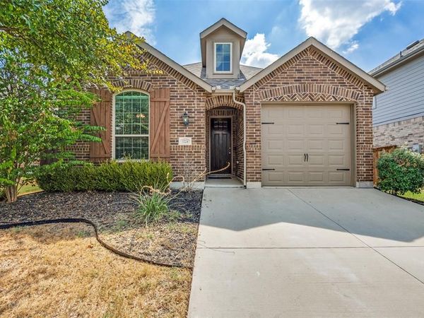 1224 Friesian Lane, Aubrey, TX 76227