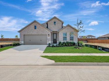 12525 Quay Drive, Fort Worth, TX 76052