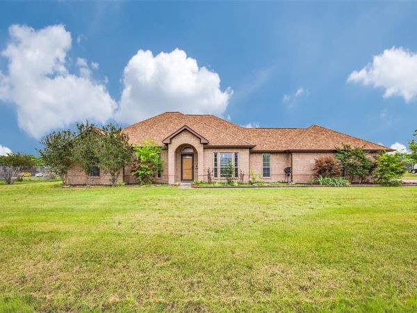 14090 Fox Chase Drive, Forney, TX 75126