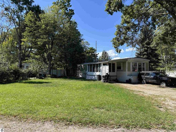 1636 Crescent, Traverse City, MI 49686