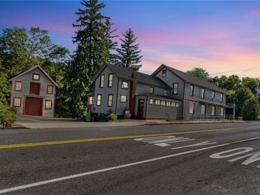 6515 E Seneca Turnpike, Jamesville, NY 13078