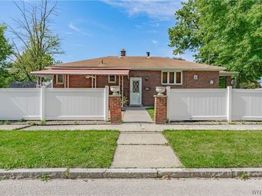 6113 Kies Avenue , Niagara Falls, NY 14304