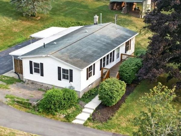 872 Brownsville Road, Victor, NY 14564