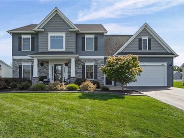 1381 Meadow Breeze Lane , Webster, NY 14580