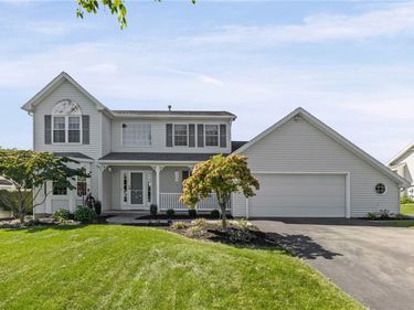 47 Fitzpatrick Trail, West Henrietta, NY 14586