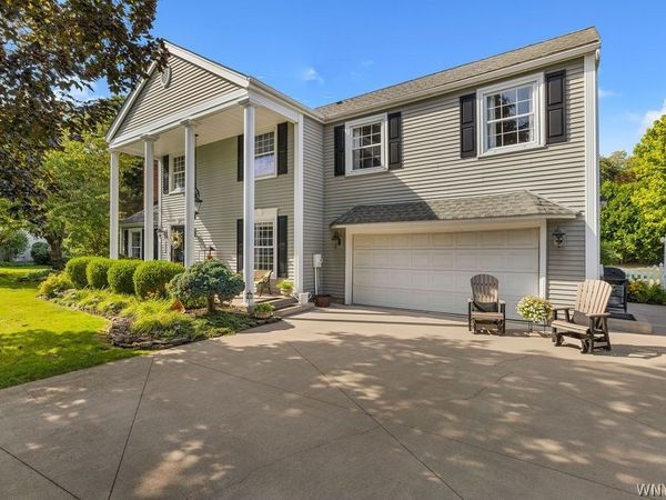 5650 Wendy Circle, Lockport, NY 14094