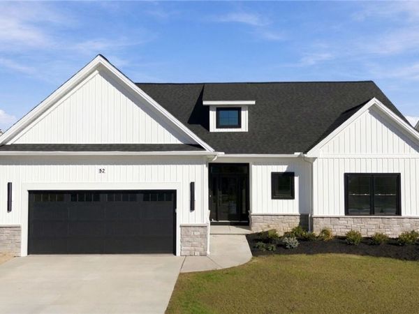 52 River Oak, East Amherst, NY 14051