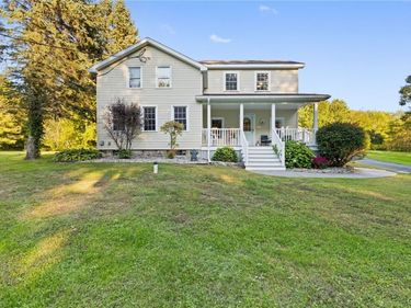 9072 Dinglehole Road , Baldwinsville, NY 13027