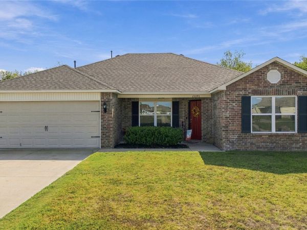23393 S Donna Lane, Claremore, OK 74019