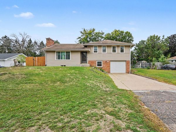 2728 119th Avenue NW, Coon Rapids, MN 55433