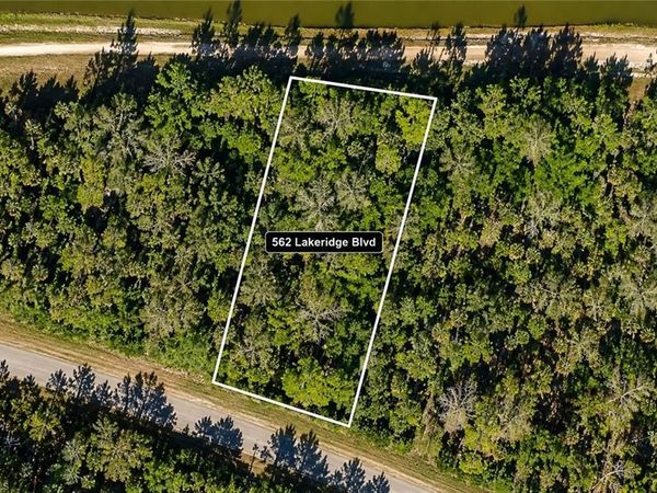 562 Lakeridge BLVD , LEHIGH ACRES, FL 33972