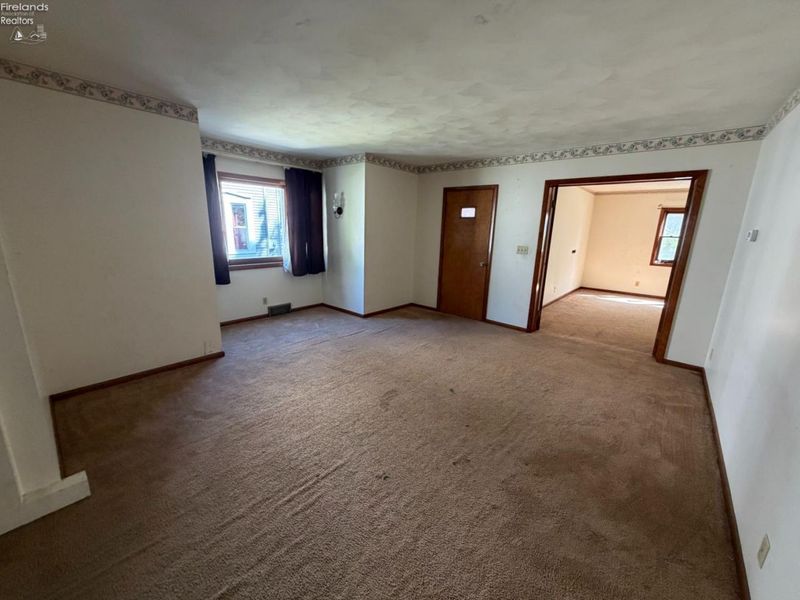 10 Walnut Street, Norwalk, OH 44857 Photo 2