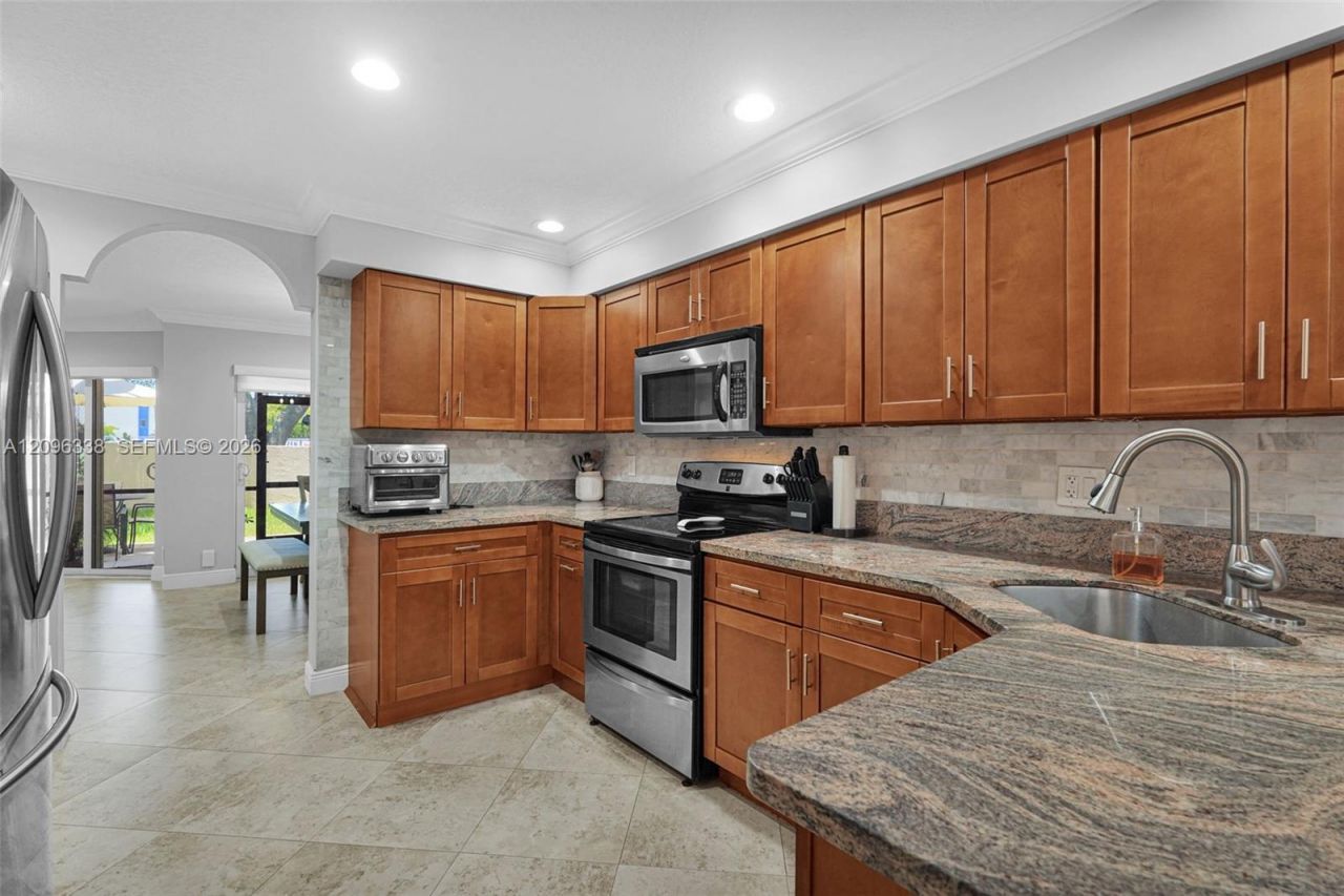 10807 Cypress Glen Dr, Unit 10807, Coral Springs, FL 33071 Photo